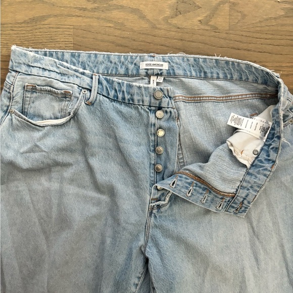 Good American Good Vintage Light Wash Stretchy Jeans Women’s Size 16 - Picture 5 of 12